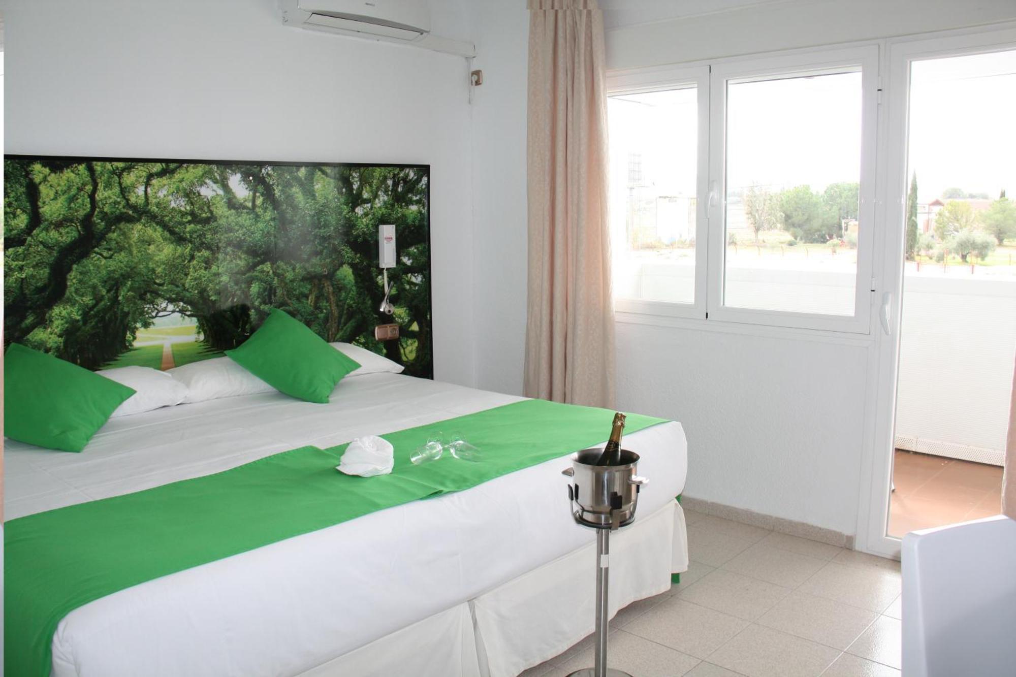 Hacienda Guadalquivir Hotel Córdoba Buitenkant foto