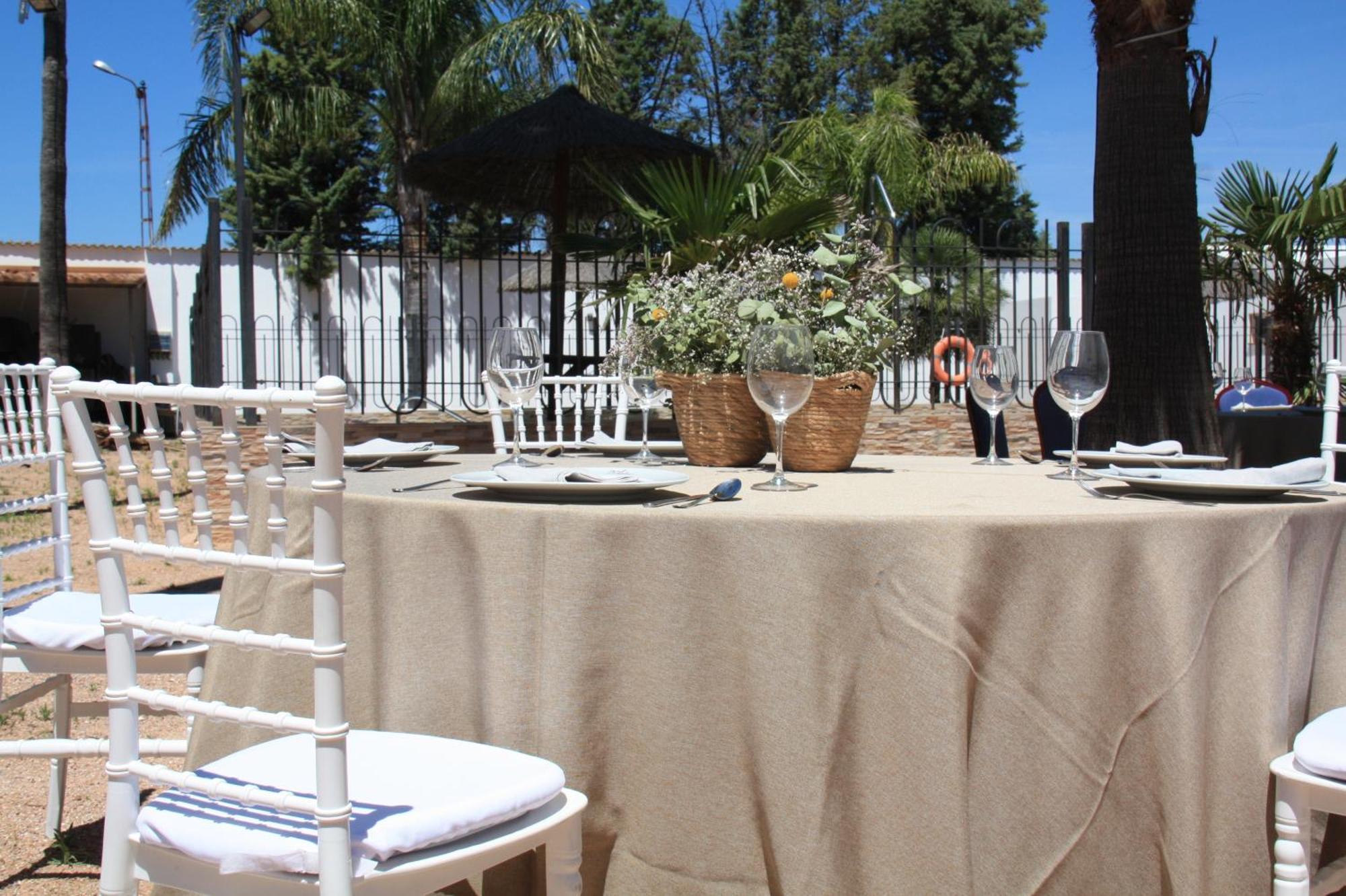 Hacienda Guadalquivir Hotel Córdoba Buitenkant foto